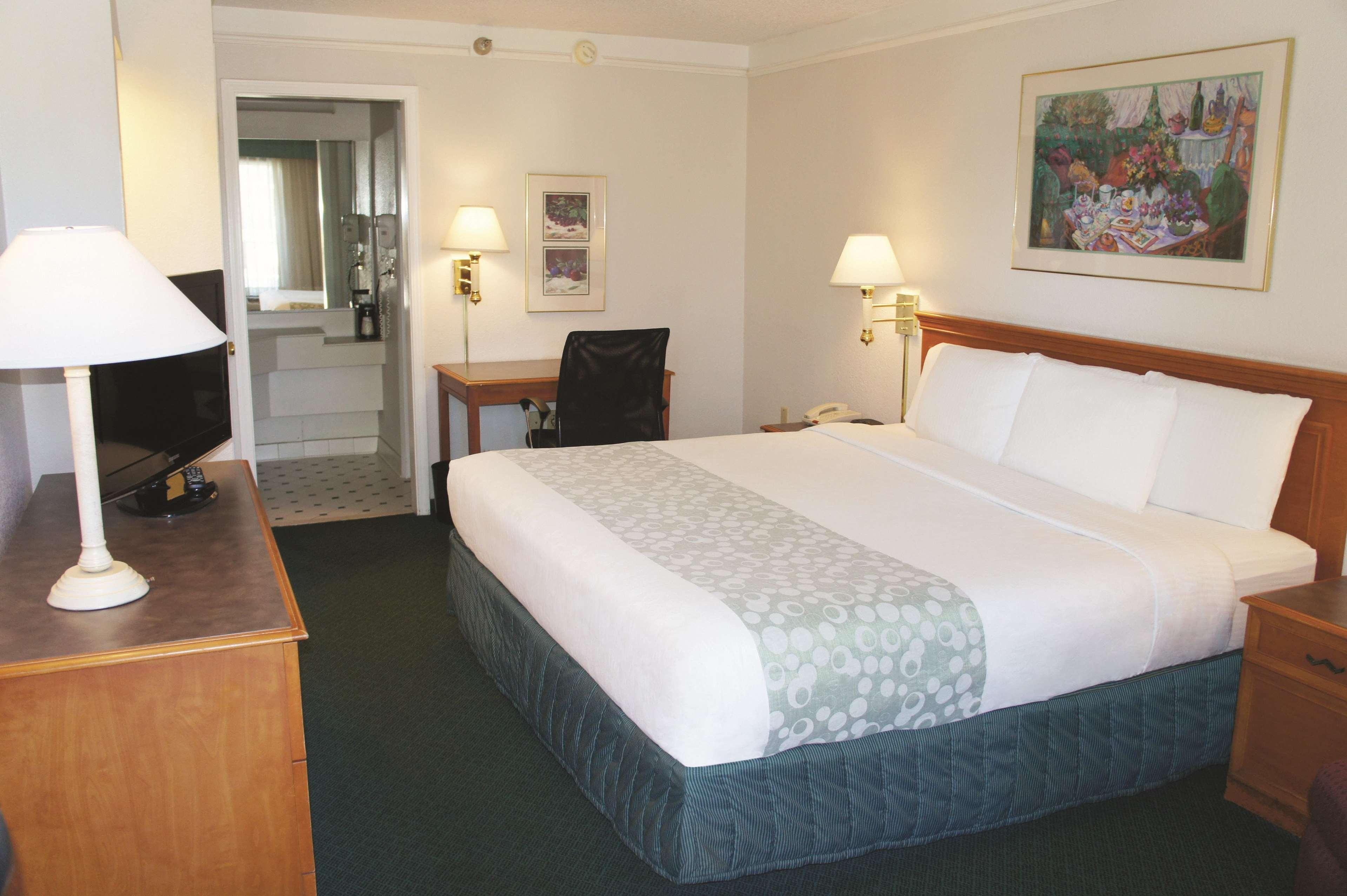 Super 8 By Wyndham Alojamento de Turismo Selvagem