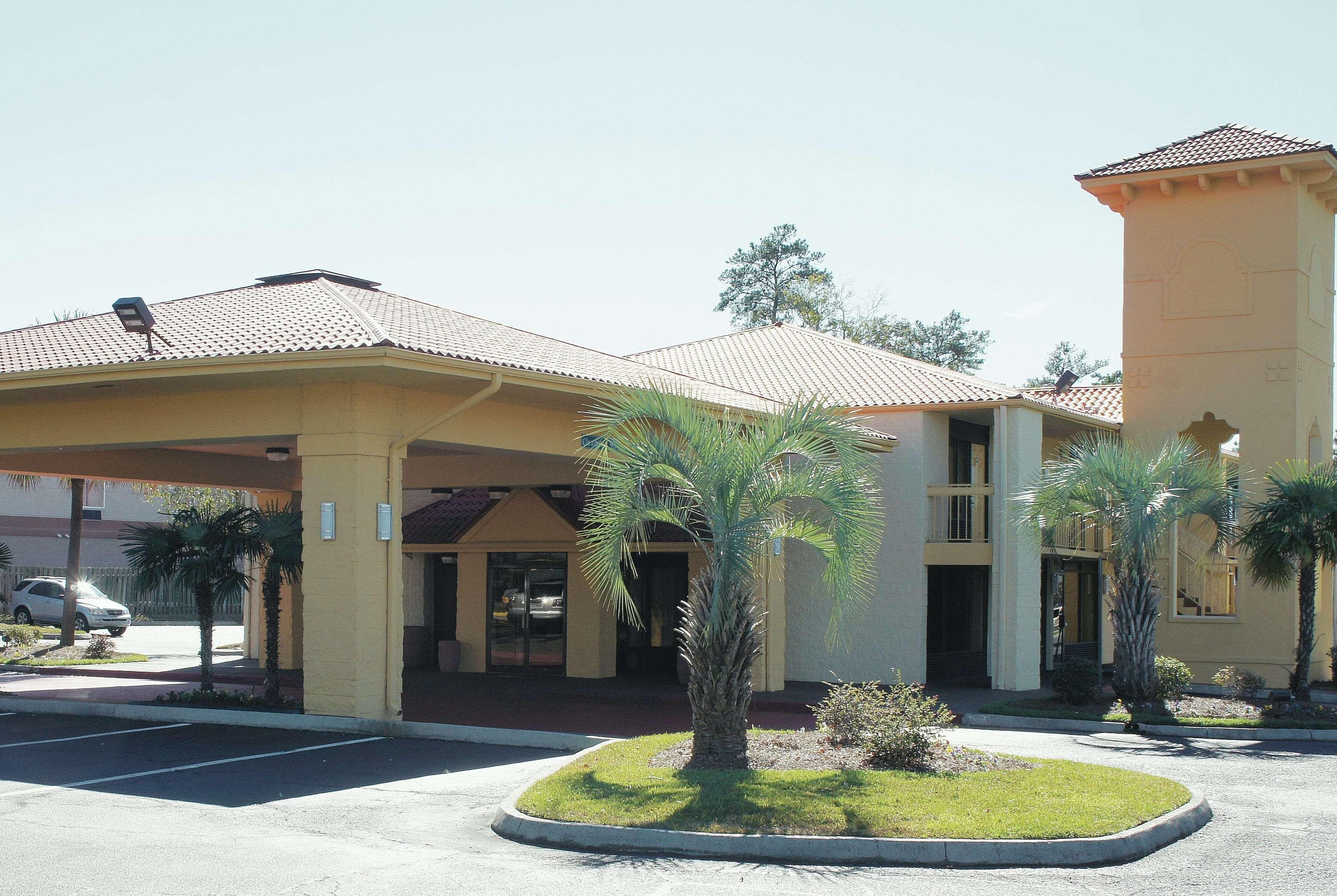 Super 8 By Wyndham Alojamento de Turismo Selvagem Savannah