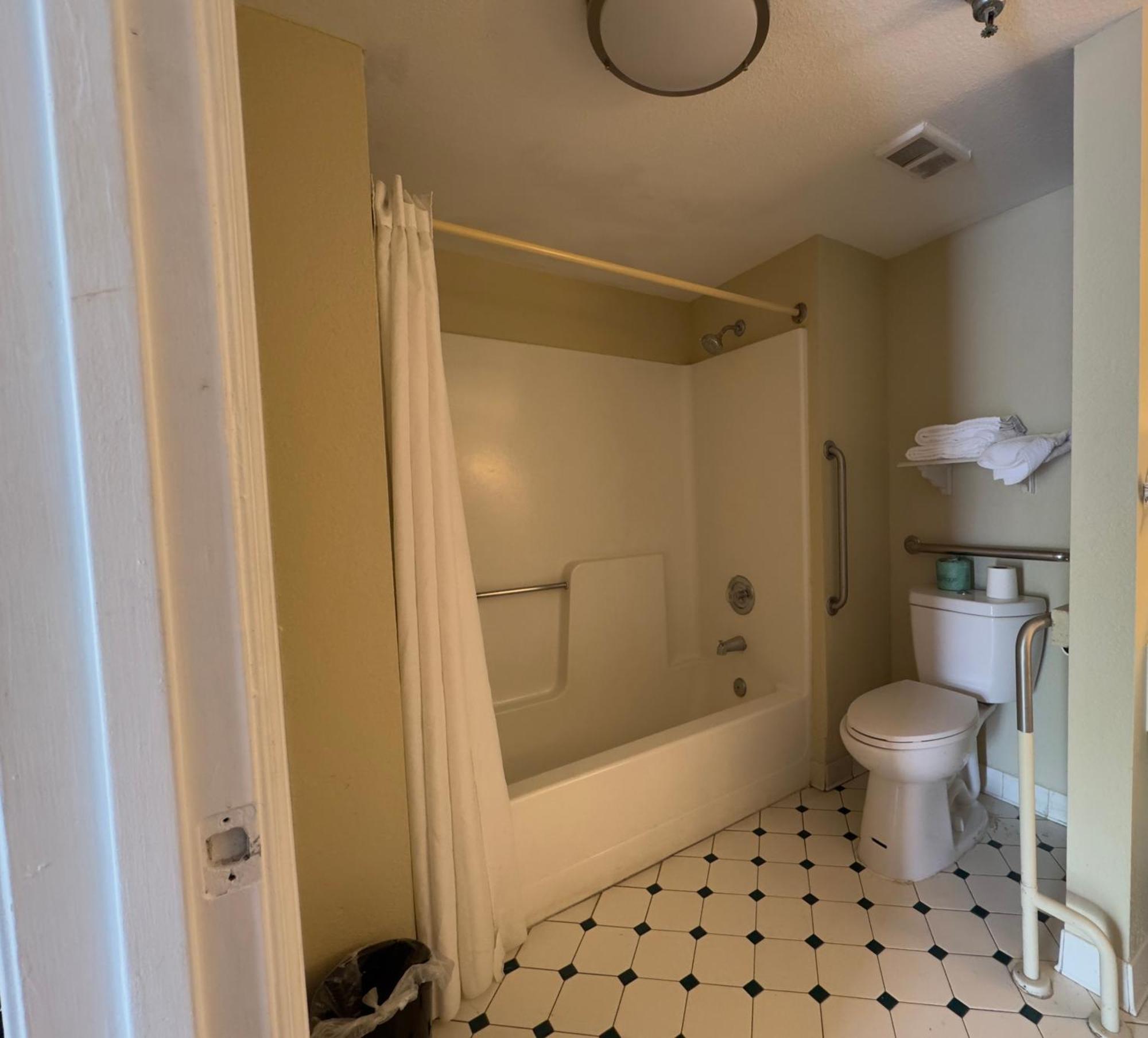Alojamento de Turismo Selvagem Super 8 By Wyndham
